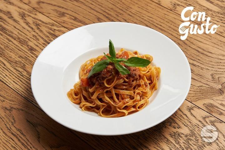 Tagliatelle alla Bolognese - Con Gusto