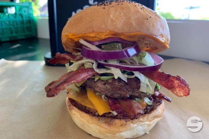 Hamburgers Simple - The Burger House