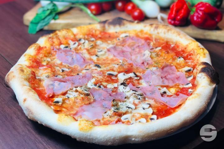 Prosciutto Funghi - Divino