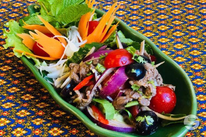 12. Yan Nueu - Oy Isan Thai Food