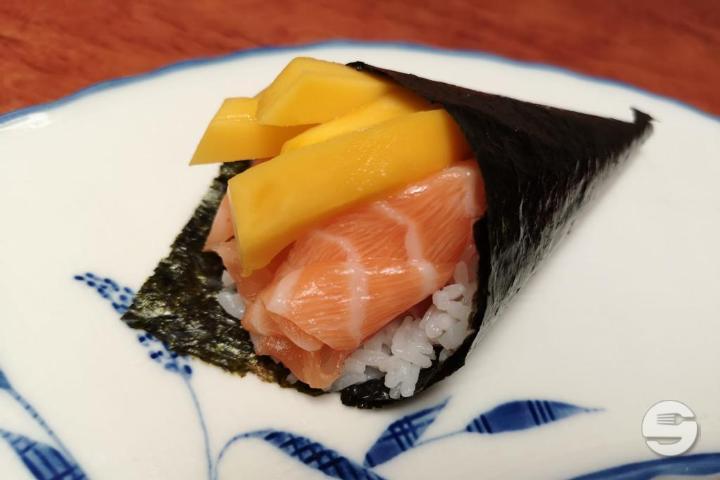 Salmon and Mango Te-Maki - Kirin