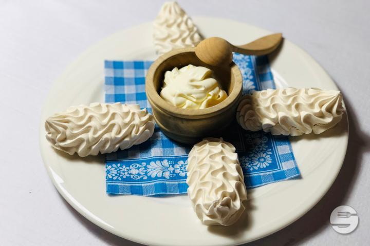 Meringue Double Crème - Au Petit Chalet
