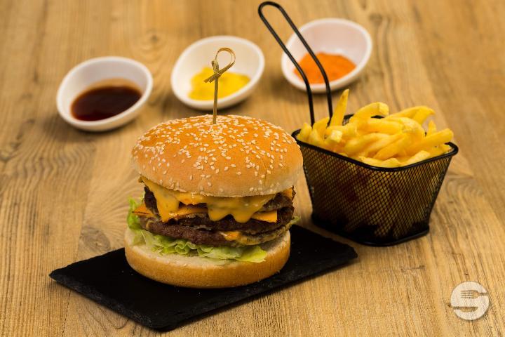 Triple Cheese-Burger - Dubaï Fast Food