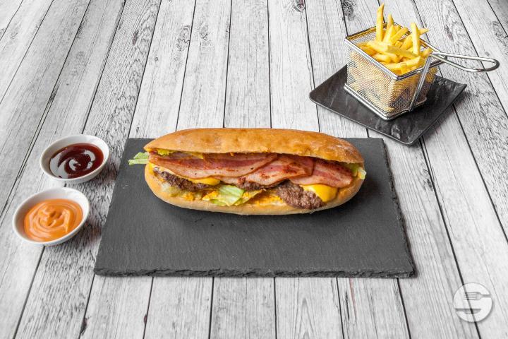 Sandwich Triple X - Dubaï Fast Food