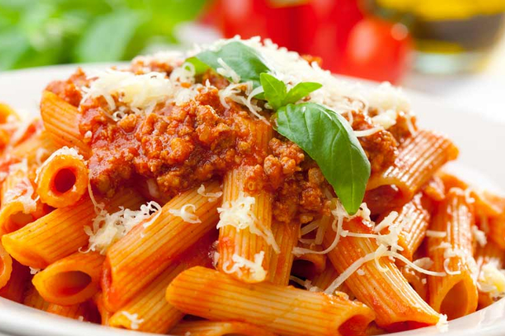 Penne Bolognese - Amici