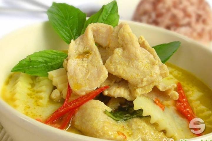52. Porc au Curry Vert - Songphinong