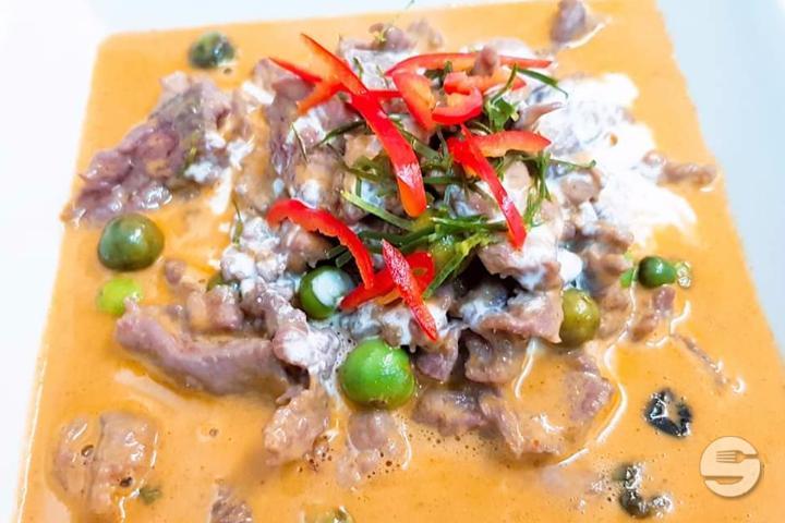 53. Porc au Curry Rouge - Songphinong