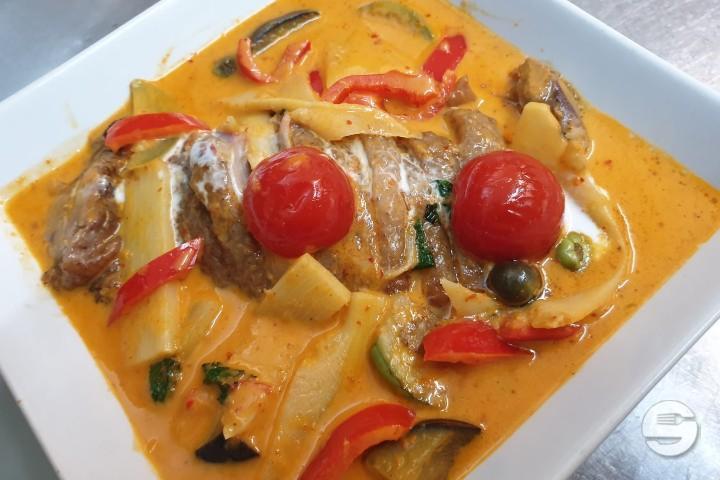 68. Canard au Curry Rouge - Songphinong