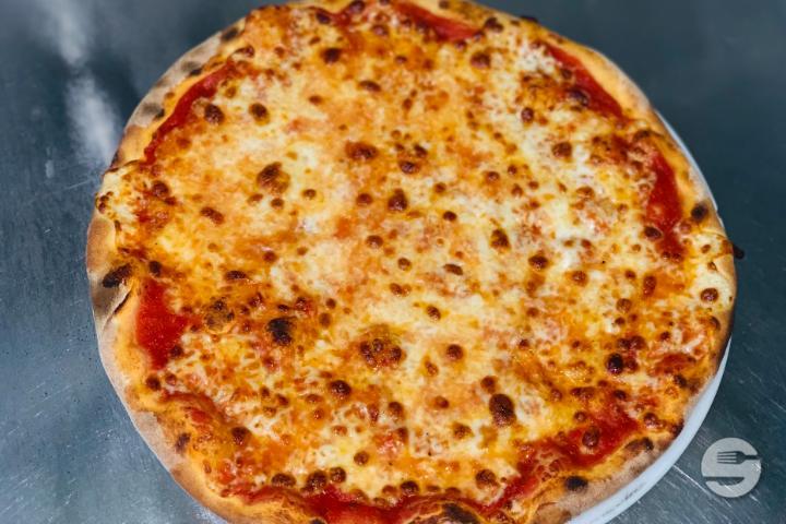Pizza Margherita - Brasserie de Chavannes