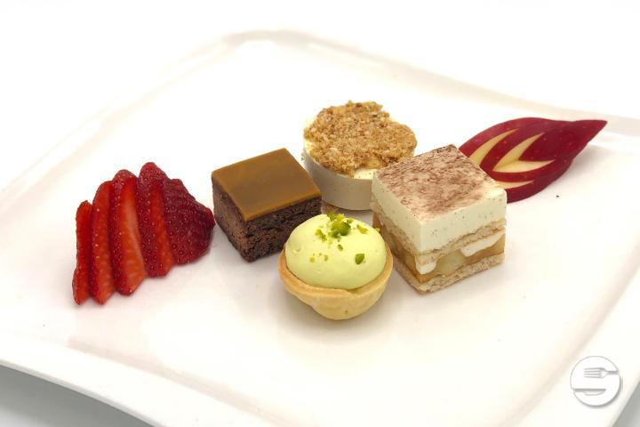 Zwetschgen Zitronen Tartelette (30g) - Patisserie Hochgenuss