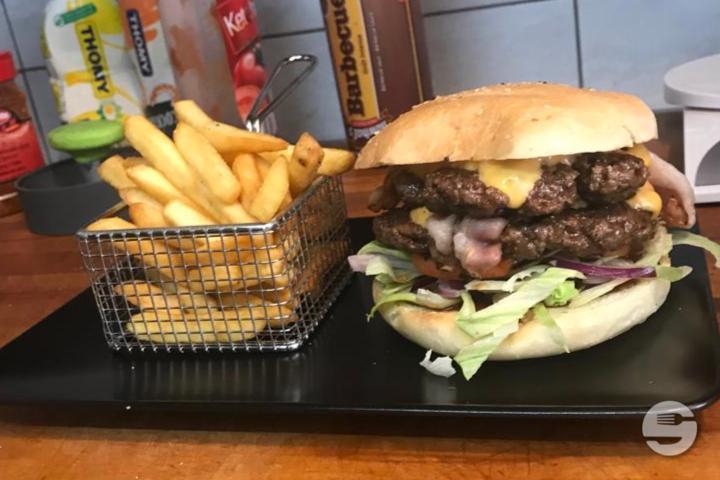 Menu Bad Boy-Burger - Maxi Boule Renens