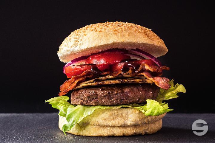 The Retro Burger - Papa Wood