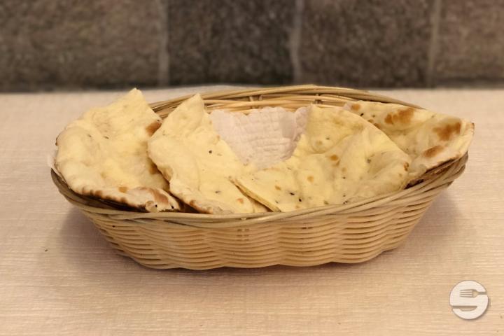 Bharwan Naan - Saffron