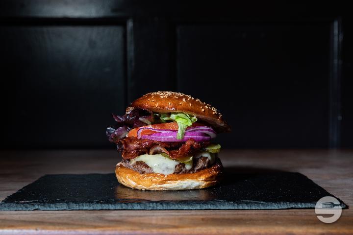 The BaconCheeseburger - Hungry Birds