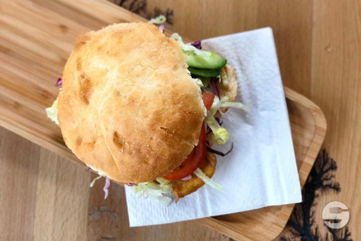 Crunchy Chicken Burger - Glatt Cafe