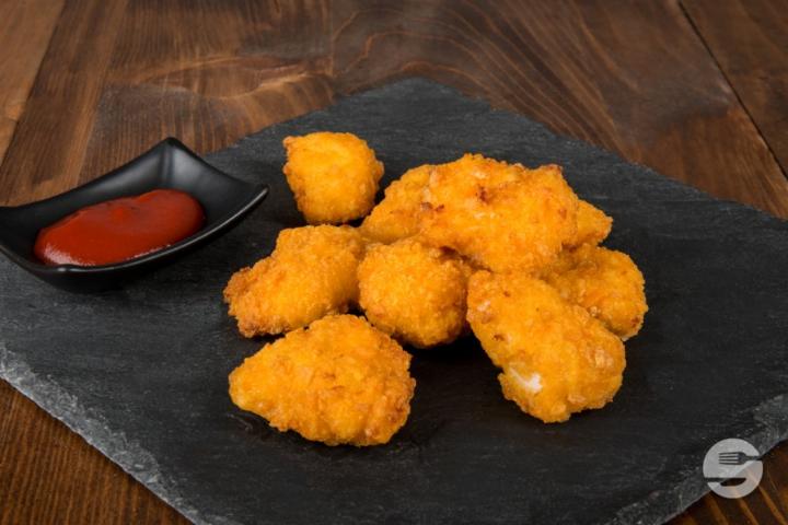 Cornflakes Chicken Nuggets - Rolling Pizza Carouge