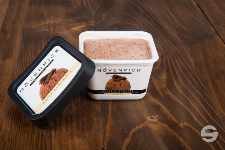 Movenpick Chocolate Ice Cream - Rolling Pizza Carouge