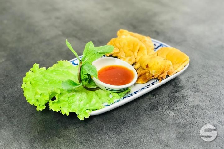 Raviolis Frits aux Crevettes et Poulet - Les Rues de Saïgon
