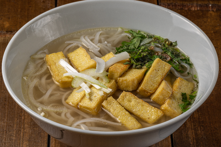 Pho Soup with Tofu - Les Rues de Saïgon