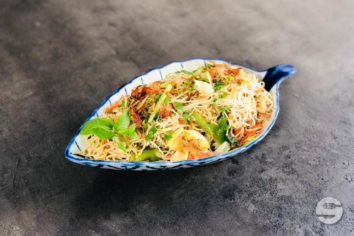 Nouilles Sautées aux Légumes - Les Rues de Saïgon