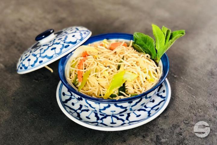 Nouilles Sautées aux Légumes - Les Rues de Saïgon