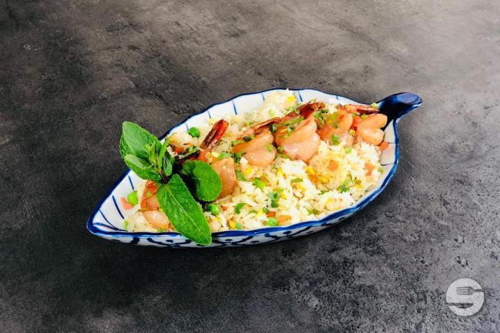 Riz Cantonais Sauté aux Crevettes - Les Rues de Saïgon