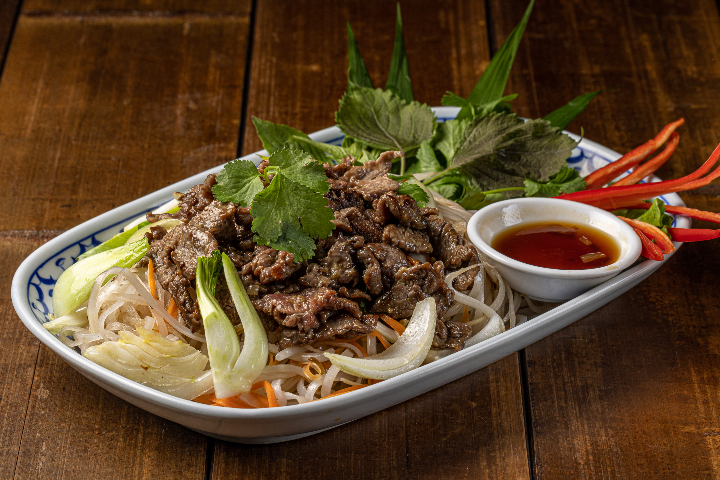 Hủ tiếu xào bò - Nouilles de riz sauté au boeuf - Les Rues de Saïgon