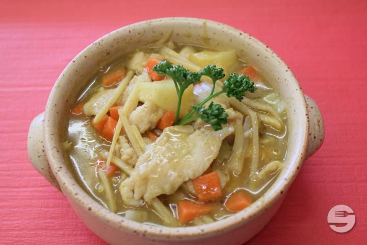 33. Poulet au Curry Jaune - Le Papillon