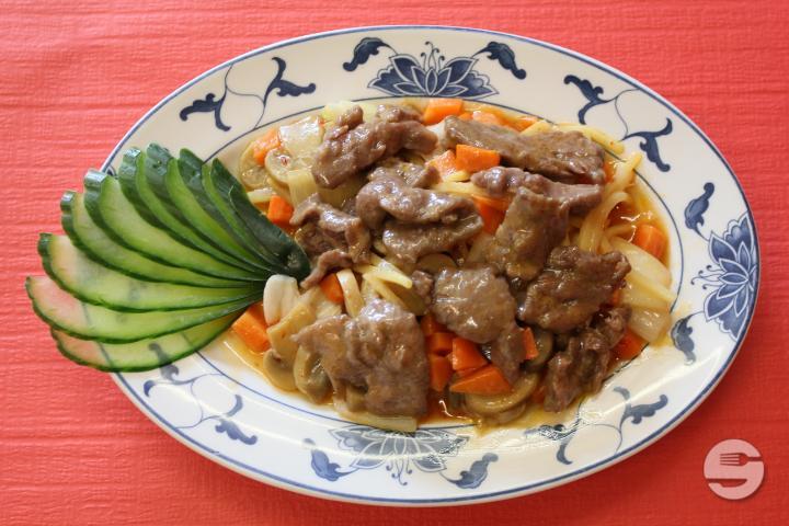 45. Boeuf à la Sauce Piquante - Le Papillon