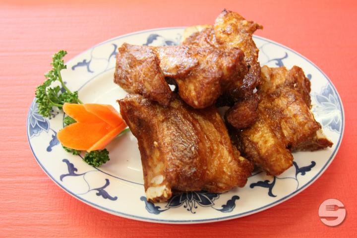 61. Travers de Porc Sel Poivré - Le Papillon