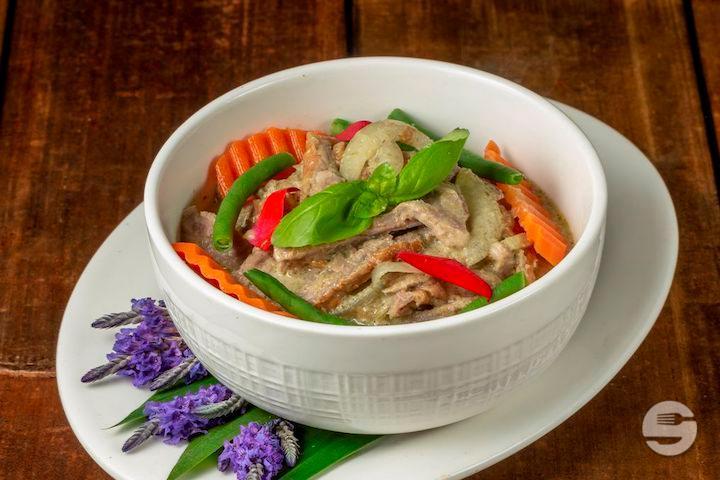 Canard au Curry Vert - Le Printemps