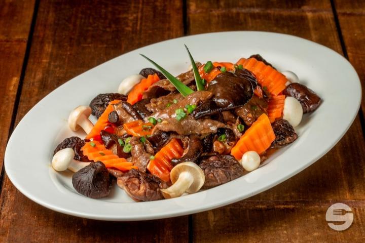 Boeuf aux Deux Champignons - Le Printemps