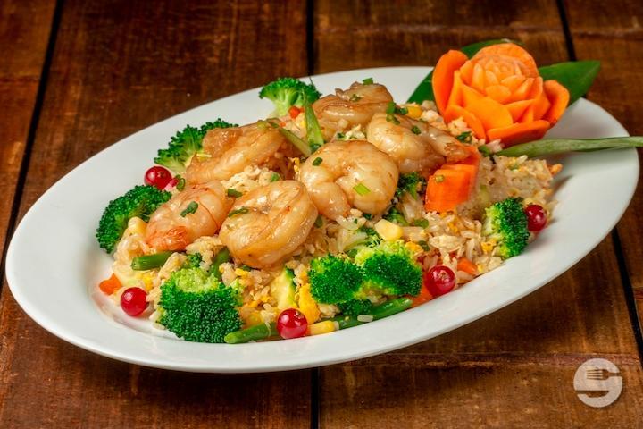 Riz Sauté aux Crevettes - Le Printemps