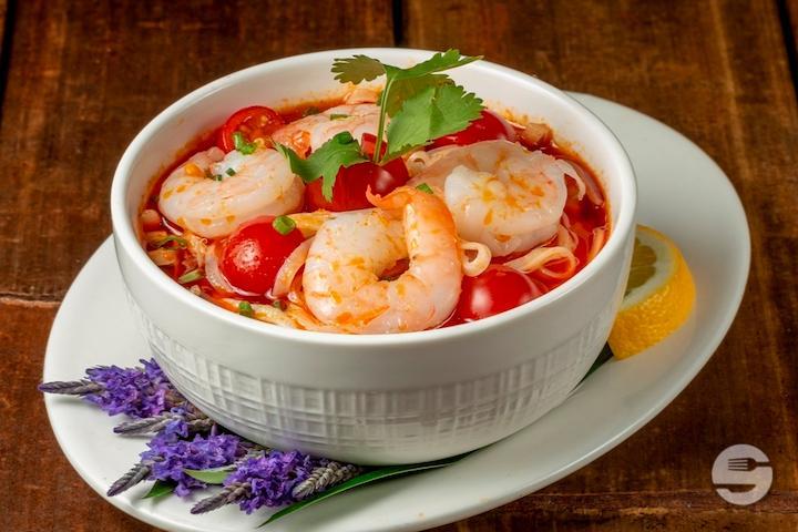 Soupe Tom Yum aux Crevettes - Le Printemps
