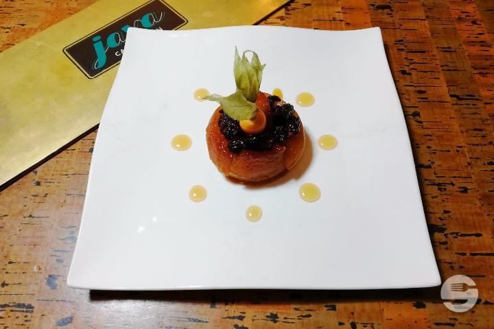 Tarte Tatin of quince with morel caramel - Java Café - Salon