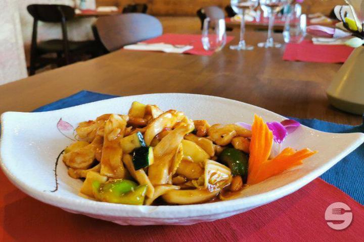 21. Lemongrass Chicken - Harmonie
