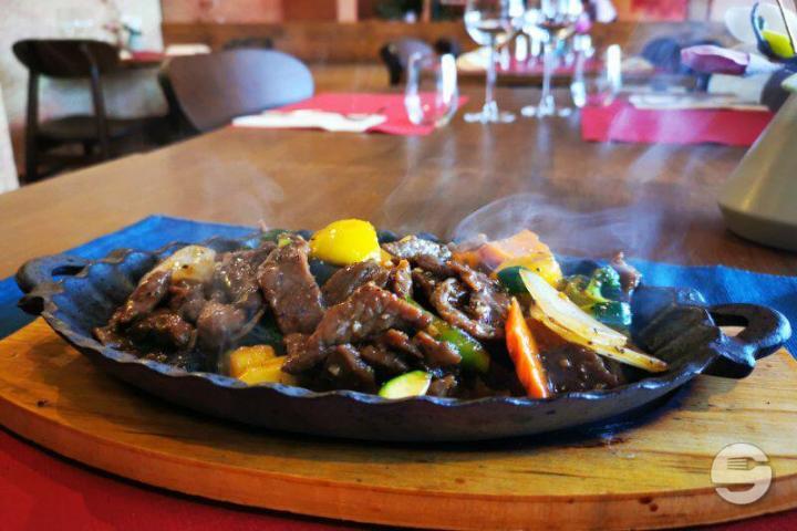 43. Black Pepper and Garlic Beef - Harmonie
