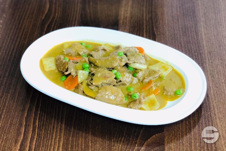 88. Beef with Curry Sauce - Ô Bambou