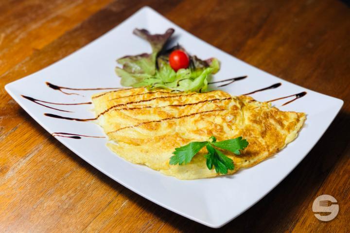 Plain Omelet - Brasserie du Commerce