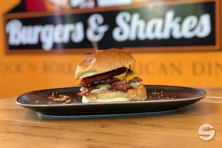 Old Fashioned Nashville - Burgers & Shakes