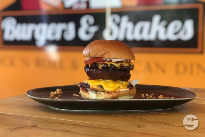 The Schroom Burger !!! - Burgers & Shakes
