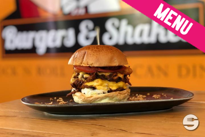 Smokehouse BBQ Burger (+ drink and side dish) - Burgers & Shakes
