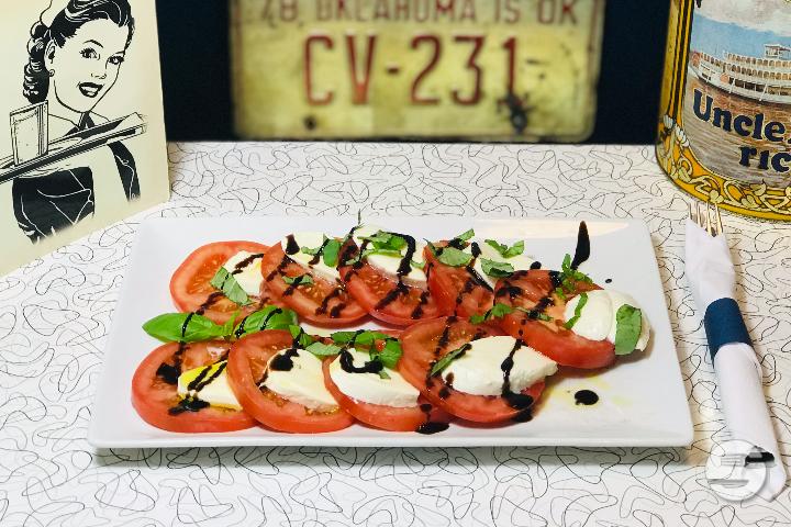 Mozzarella Tomatoes Salad - Happy Days Diner