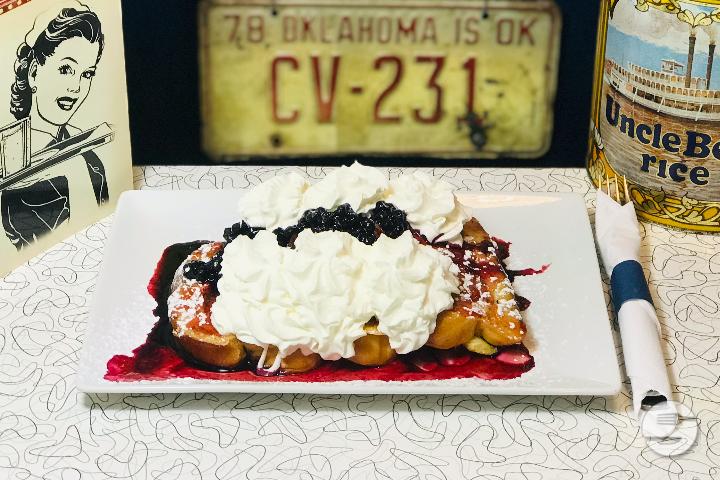 French Toasts with Blueberry - Happy Days Diner