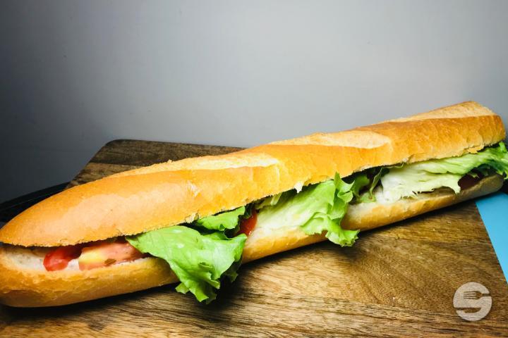 Goat Cheese Sandwich - Chez Rafaelle