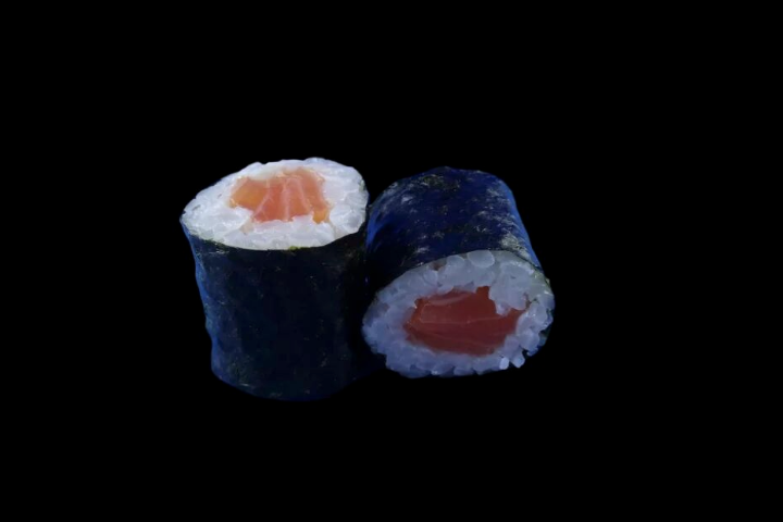M1. Salmon Saké Maki - Coucou Sushi