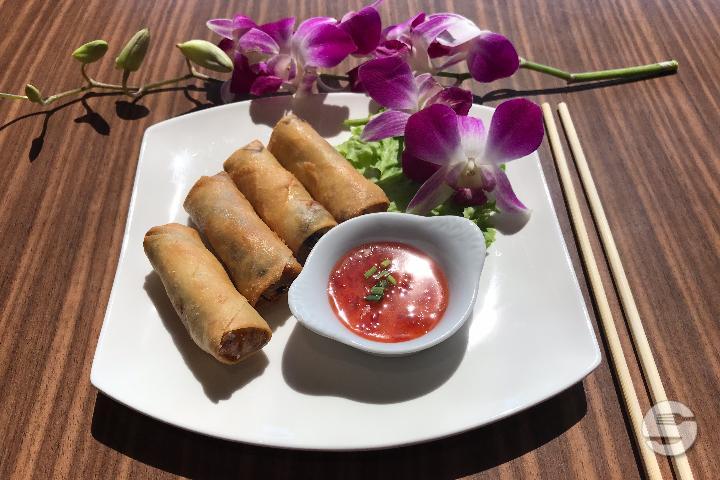 Vegetarian Spring Rolls - Le 888