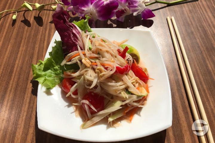 Issan Papaya Salad - Le 888