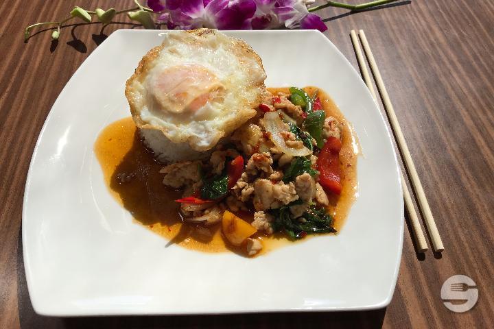 Plats Sautés aux Basilic Thaï - Le 888