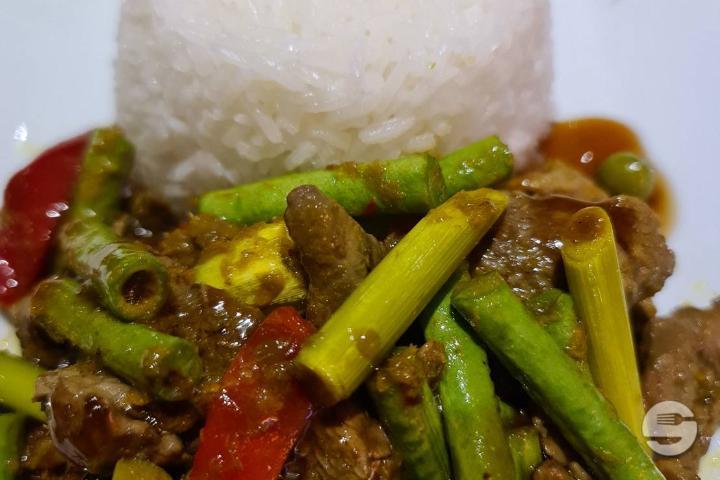 Dish with Lemongrass - Le 888